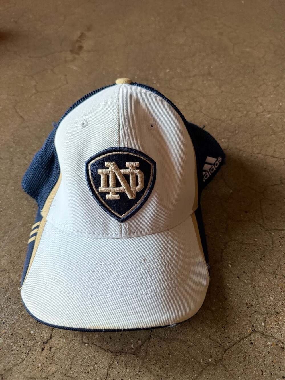 Adidas Notre Dame Fighting Irish Meshback Stretch Fit Hat